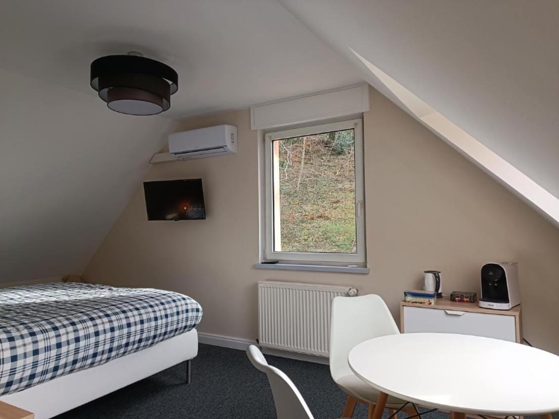 La Fontaine Aux Enfants - Gr5 - Chambre Avec Sdb Privee Abreschviller Екстериор снимка